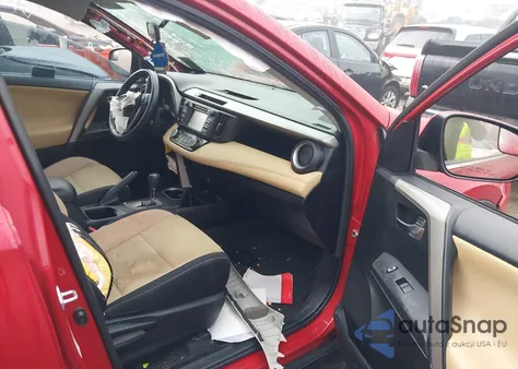 2016 Toyota Rav4 Xle z USA, uszkodzony, nr VIN 2T3WFREV3GW239002